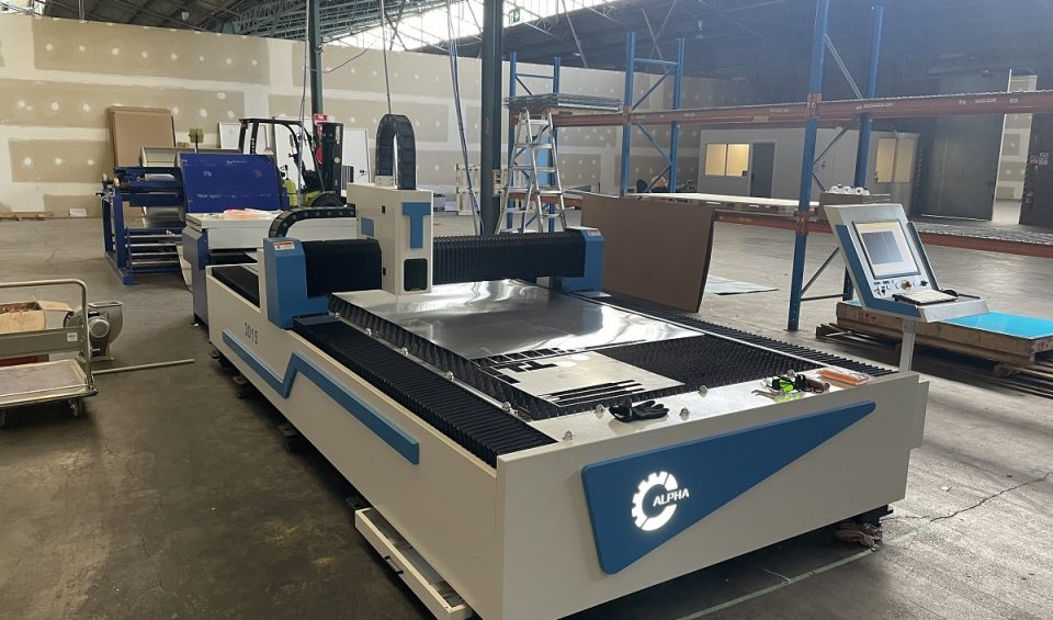 fiber-laser-cutting-machine-11